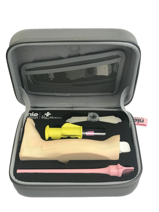SAFEGUARD MEDICAL NIO Simulation KT - Infant w/Leg